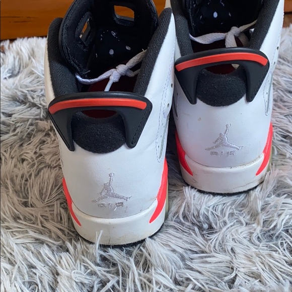 Air Jordan 6’s White Infrared - Picture 5 of 5